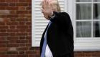 ترامب يتخلي عن شعار "اسجنوها" ويلمح لعدم مقاضاة كلينتون