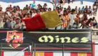 اتحاد الكرة التونسي يعاقب المتلوي‎ بسبب جماهيره