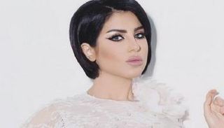 المذيعة الكويتية حليمة بولند