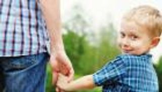 الأب الحنون ينتج أطفالا أكثر ذكاء