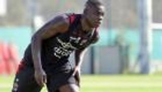 نيس يفقد بالوتيلي بسبب الإصابة