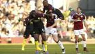 بالفيديو.. أجويرو يمنح السيتي صدارة البريميير ليج 