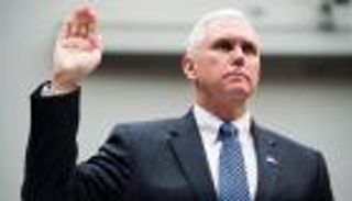 نائب ترامب عن كاسترو: مات الطاغية!