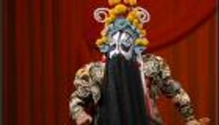 من ينقذ الأوبرا التقليدية الصينية من الاندثار؟