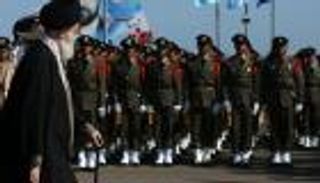 التغول الإيراني.. إنشاء قواعد بحرية باليمن أو سوريا