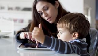 التربية أصعب المهام التي يقوم بها الآباء