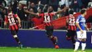 نيس يستعيد صدارة الدوري الفرنسي