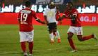 الأهلي يواصل انتصاراته ويستعيد صدارة الدوري المصري