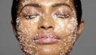 أطعمة تقاوم علامات التقدم في العمر.. السكر منها