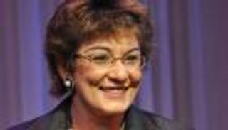 سماح أنور تستعد للمسرح بعد حذف دورها في "يوم للستات"