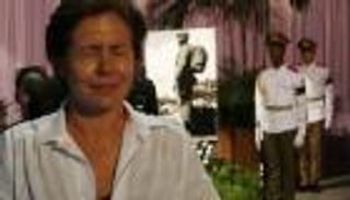 بالصور.. آلاف الكوبيين يلقون النظرة الأخيرة على كاسترو