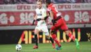 موناكو يتصدر الدوري الفرنسي مؤقتا