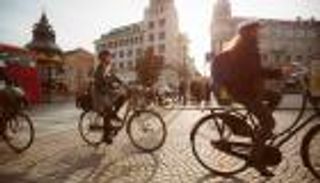 كوبنهاجن تحتفي بتحولها إلى "مدينة الدراجات الهوائية"