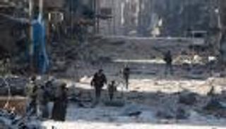 "حلب تحترق".. وضع "مخيف" بالشرق وانحدار نحو الجحيم