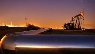 أحد خطوط نقل النفط في العراق