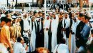 مثقفون إماراتيون: "اليوم الوطني" نقطة مفصلية في تاريخ الدولة