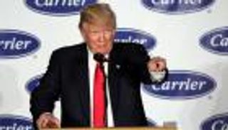 ترامب يحذر الشركات من "عواقب" الانتقال للخارج