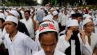 تظاهرات ضد حاكم جاكرتا المتهم بالإساءة للقرآن