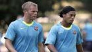 رونالدينيو يدفع جوديونسون لمساعدة شابيكوينسي