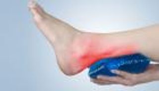 ٣ خطوات فقط.. وداعا لآلام الكعب العالي