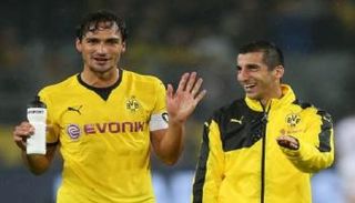 هوملز ومختاريان