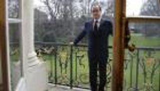 ارتفاع شعبية هولاند بعد إعلان عدم ترشحه لرئاسة فرنسا