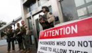 بالصور.. استنفار بقطارات لوس أنجلوس إثر تهديد