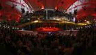 مهرجان الشارقة يعزف بألحان 13 دولة في حضرة "كوكب الشرق"