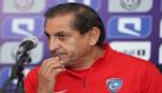 "عدم التركيز" صداع في رأس مدرب الهلال السعودي