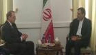 إيران تنشر الأذى.. تحرض روسيا للاعتراف بـ"حكومة المليشيا" باليمن