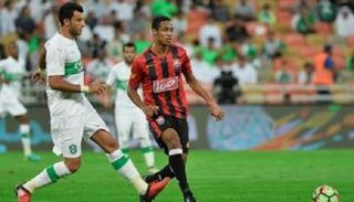 من لقاء الأهلي والرائد