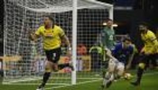 واتفورد يزيد أوجاع إيفرتون ويزاحم يونايتد على مركزه