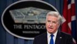 وزير الدفاع البريطاني: للسعودية الحق في إعادة الشرعية باليمن