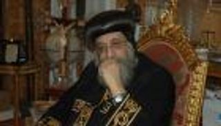 البابا تواضروس يقطع زيارته لليونان ويعود إلى القاهرة بعد تفجير الكنيسة البطرسية