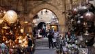 بالصور.."بين القصرين" شارع من زمن نجيب محفوظ