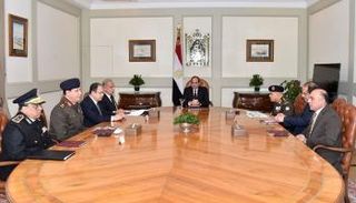 صورة من داخل اجتماع السيسي بقيادات الأمن