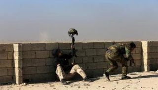 الشرطة العراقية تعزز الهجوم بشرق الموصل