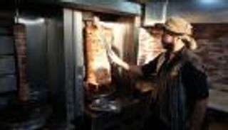 بالفيديو.. خرج من حلب المُدمرة ونجح في غزة المُحاصرة