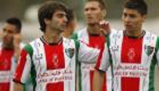 بالستينو التشيلي يصل الضفة الغربية لمواجهة فلسطين