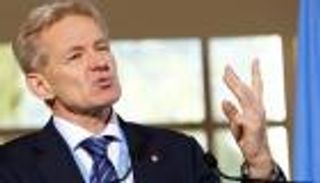 إيجلاند: الأسد وروسيا مسؤولان عن "الفظائع" في حلب