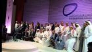 بالصور.. "بوابة العين" تتجول في قمة رواد التواصل الاجتماعي العرب بدبي