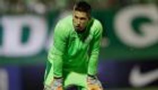 حارس شابيكوينسي يخضع لجراحة ناجحة 