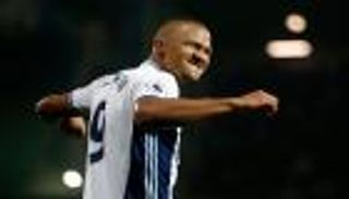 روندون يسجل 3 أهداف بالرأس في البريميير ليج