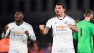 إبراهيموفيتش يضمن ليونايتد الفوز على بالاس