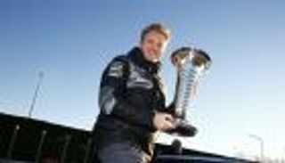 فريق مرسيدس يعلن عن خليفة روزبرج في 2017 