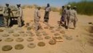 بالصور.. الجيش اليمني يدمر 670 لغما ذرعتها ميليشيا الحوثي