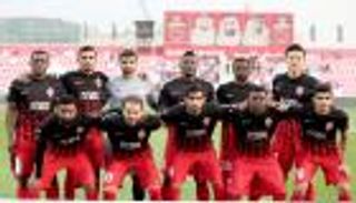 النابودة: الدوري الإماراتي ما زال في ملعب الأهلي