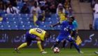 النصر يضع صدارة الهلال في ملعب الاتحاد