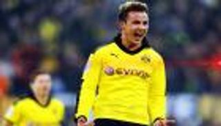 جوتسه يقص شريط أهدافه في البوندسليجا