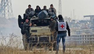إجلاء مدنيين من حلب